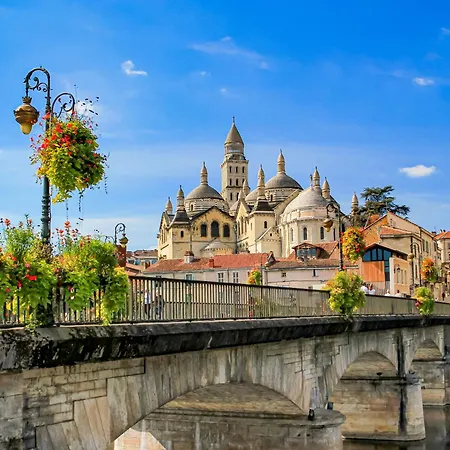 Du Roy Chassaignas Nyaraló *